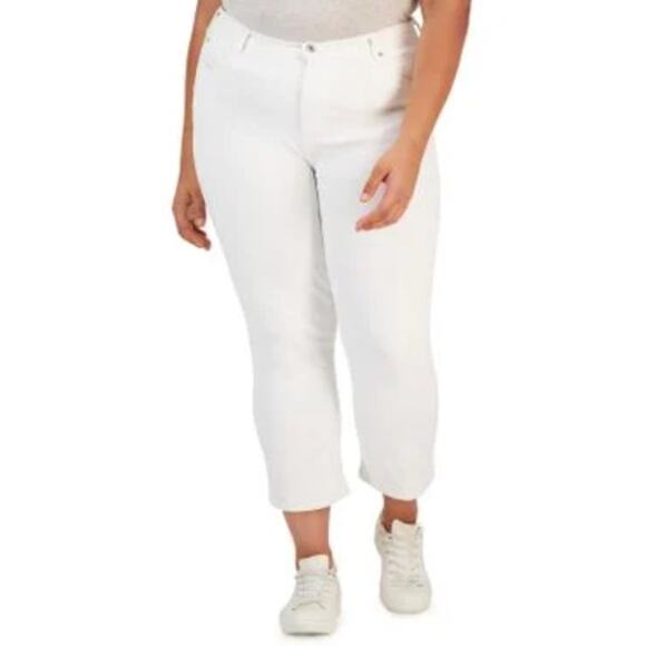 Celebrity Pink Retro Relaxed Crop Jeans 24 White NWT Denim Mid Rise Stretch - Picture 1 of 7